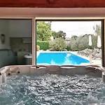 Stella - Gourmet Breakfast, Wellness & Pool Villa Višnjan