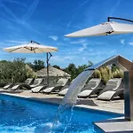Stella - Gourmet Breakfast, Wellness & Pool Villa *