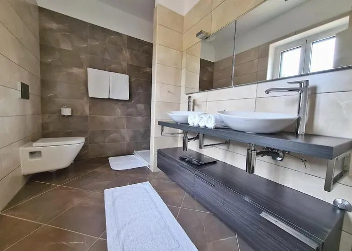 Villa Stella - Gourmet Breakfast, Wellness & Pool