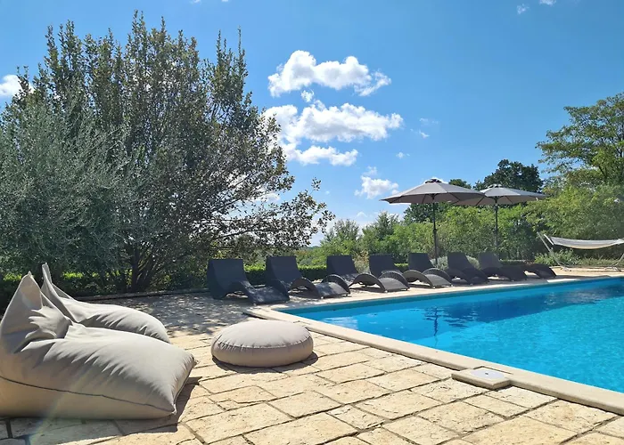 Spacious With Pool, Indoor Jacuzzi And Sauna Near Porec * Višnjan